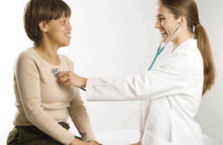 Types of Doctors Who Prescribe Hormone Replacement Therapy